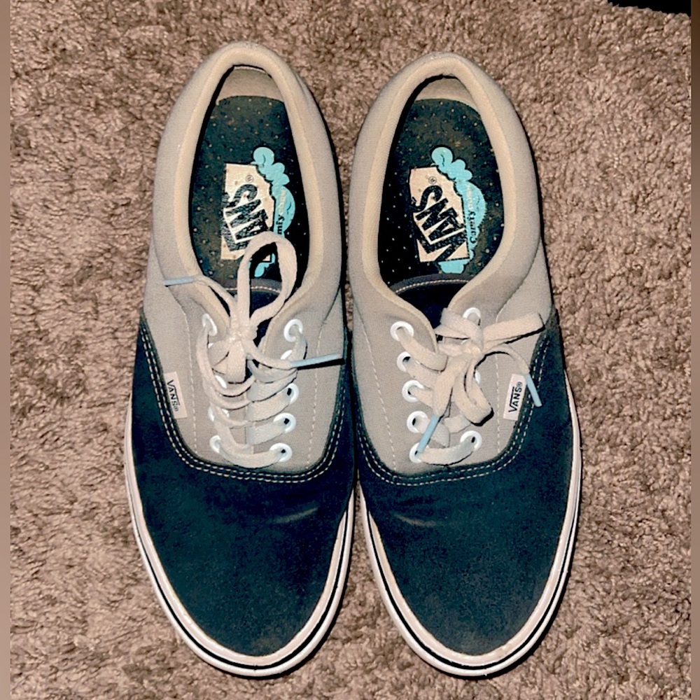 VANS | AUTHENTIC GREY WITH LACES
